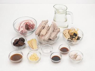 食譜-蒜泥白肉與肉骨茶