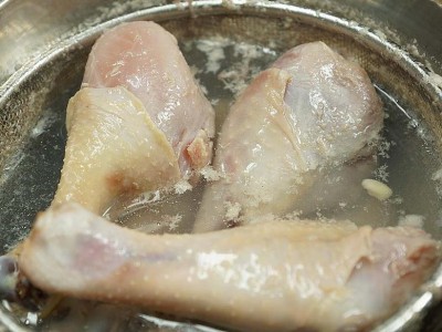 食譜-何首烏燉雞湯