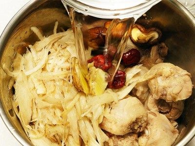 食譜-牛蒡香菇雞湯