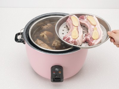 食譜-蒜泥白肉與肉骨茶