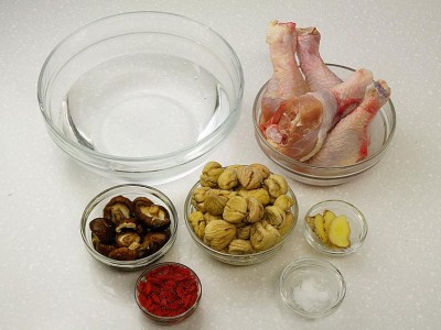 食譜-栗子香菇雞湯