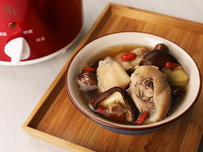 食譜-栗子香菇雞湯