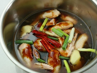 食譜-可樂滷雞翅