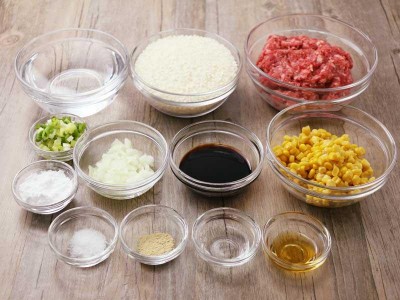 食譜-玉米飯+牛肉丸子 (一鍋二菜)