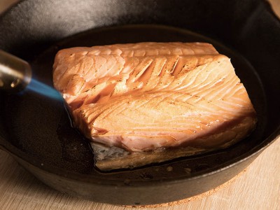 食譜-鮭魚佐海鹽