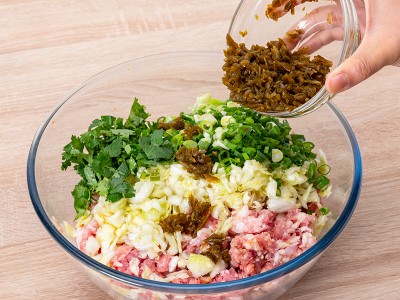 食譜-剝皮辣椒水餃