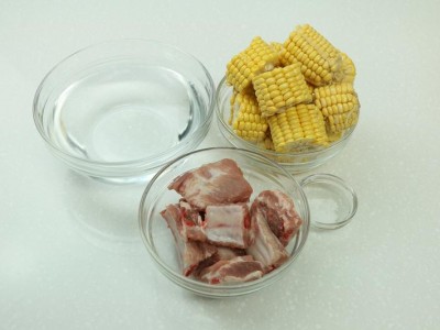 食譜-玉米排骨湯+豆皮白菜包(一鍋二菜)