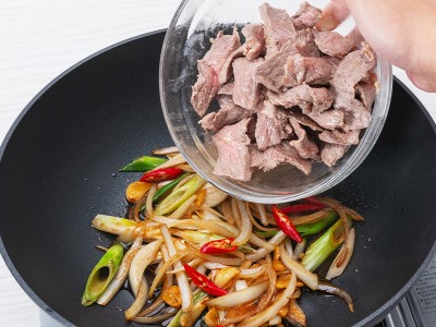 食譜-蔥爆牛肉