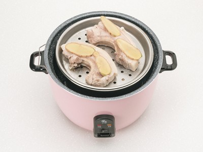 食譜-蒜泥白肉與肉骨茶