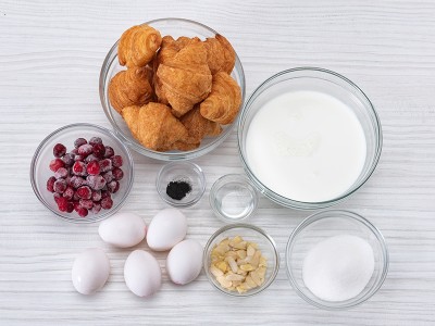 食譜-莓果可頌布丁