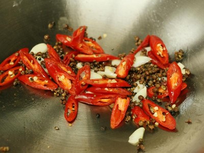 食譜-椒麻毛豆炒雞丁