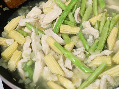 食譜-鮮蔬雞肉義大利麵