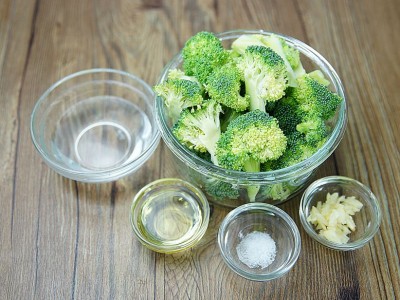 食譜-蒜炒花椰菜