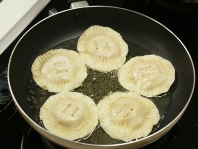 食譜-水餃皮變身地瓜餅