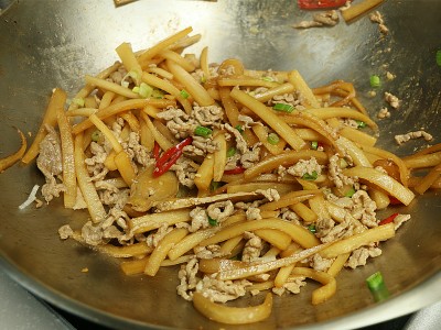 食譜-白蘿蔔拌炒肉絲