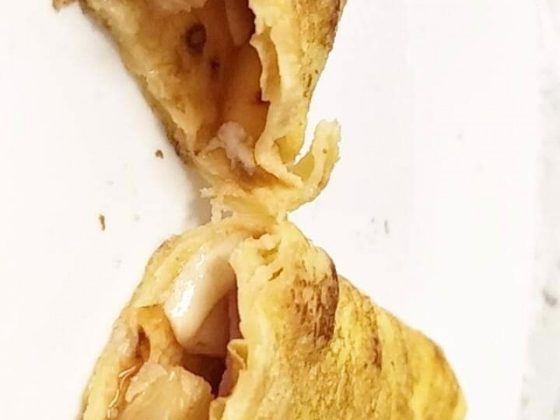 餐桌-法國薄餅火腿鳳梨蕃茄起士