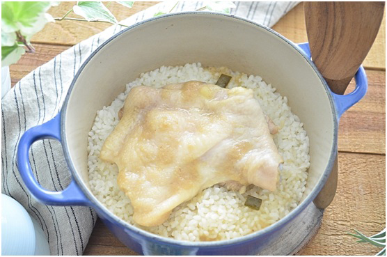 1469762828376114.jpg 一鍋煮露營野炊輕鬆料理 2款(南雞飯)成.jpg