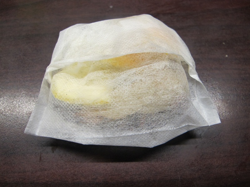 1496299315835721.jpg 1. 將滷汁材料乾的部份全部一起用中藥袋裝好.JPG