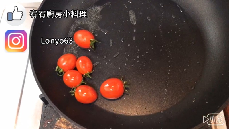 1554261965775451.jpg 3小蕃茄煎微焦起鍋備料.jpg